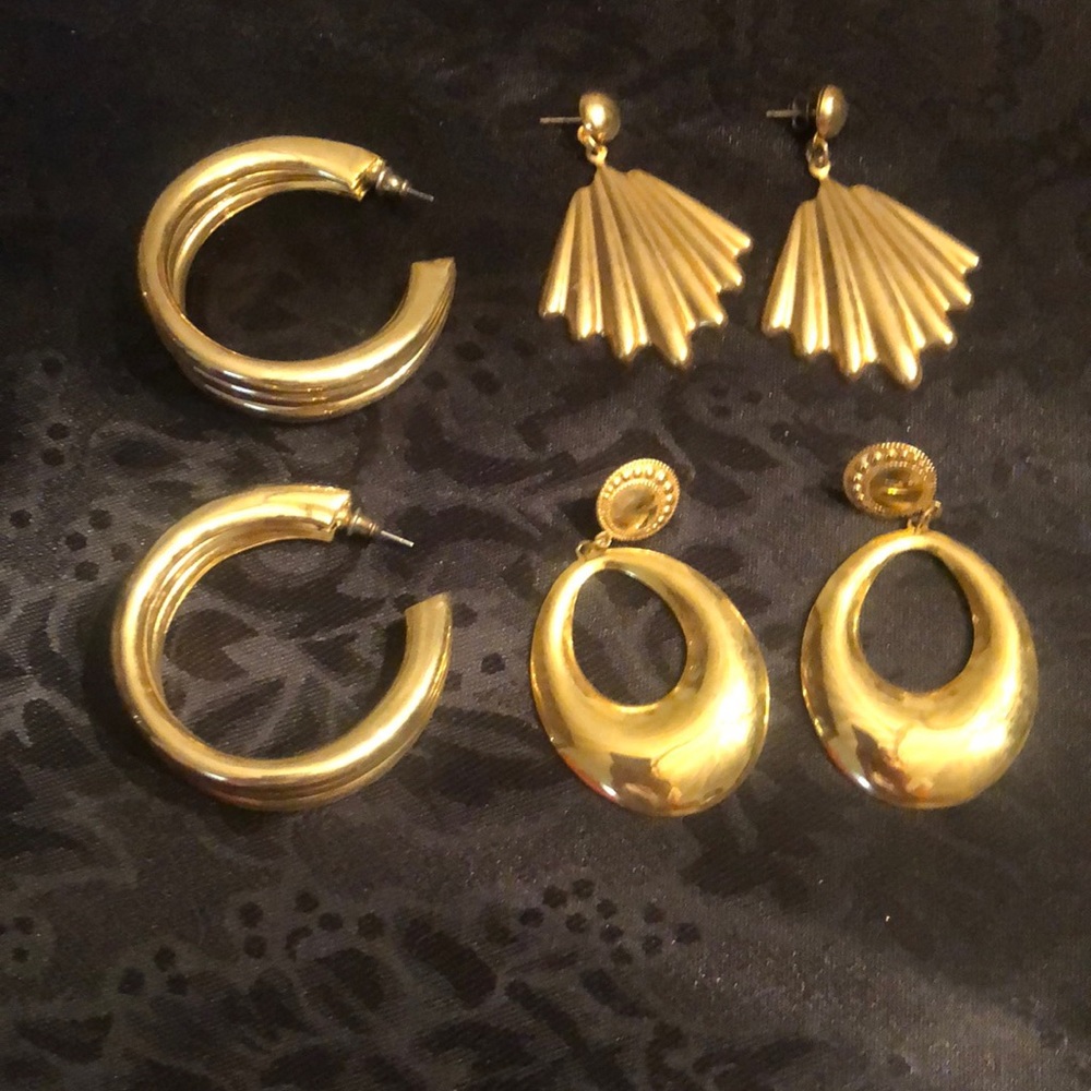 Women’s pierced earrings bundle